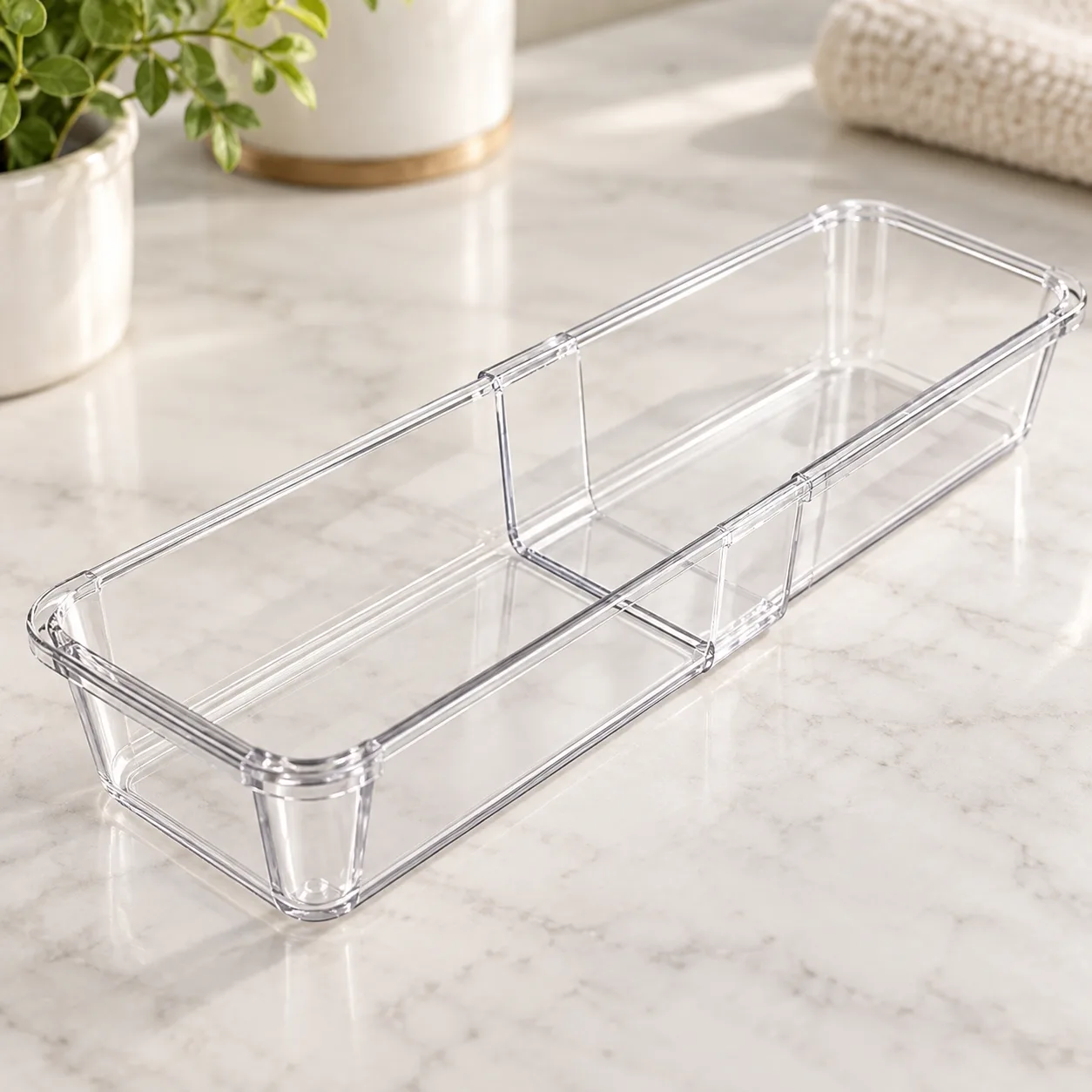 Close view of the telescoping seam on a ShinyDew clear adjustable tray